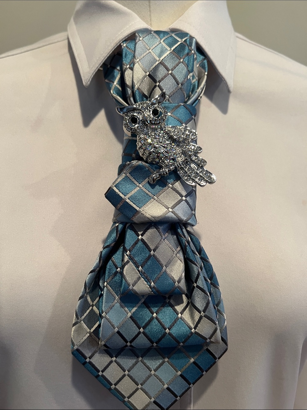 Tie Necklace-with Crystal Owl brooch